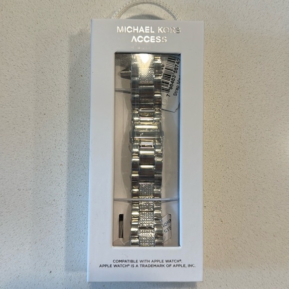 Michael Kors Apple Watch band - Picture 4 of 8